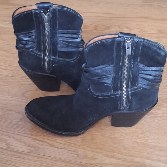 LUCCHESE Robyn Suede Ankle Bootie Boot Black 7.5 - Picture 9 of 16